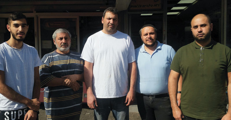 מימין: אלי מלכה, יוסי ויצמן, אורי יחזקאל, יואל אחואל, אליאור אלון צילום אריה אברמזון